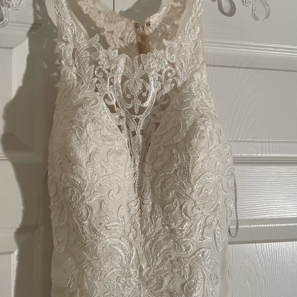 Brand new Stella York wedding dress! NEVER WORN - Picture 8 of 11